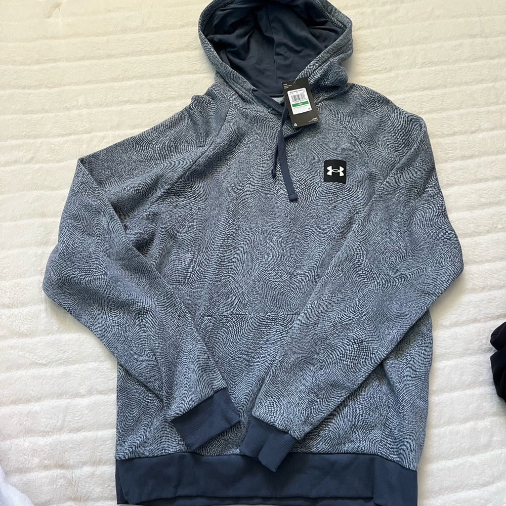 NWT Men’s Under Armour Grey Blue Patterned Hoodie